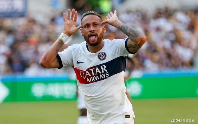 内马尔在巴塞罗那比赛中出色防守,领先优势明显引发热议!上演精彩一战的简单介绍 内马尔在巴塞罗那比赛中出色防守,领先优势明显引发热议!上演精彩一战的简单介绍