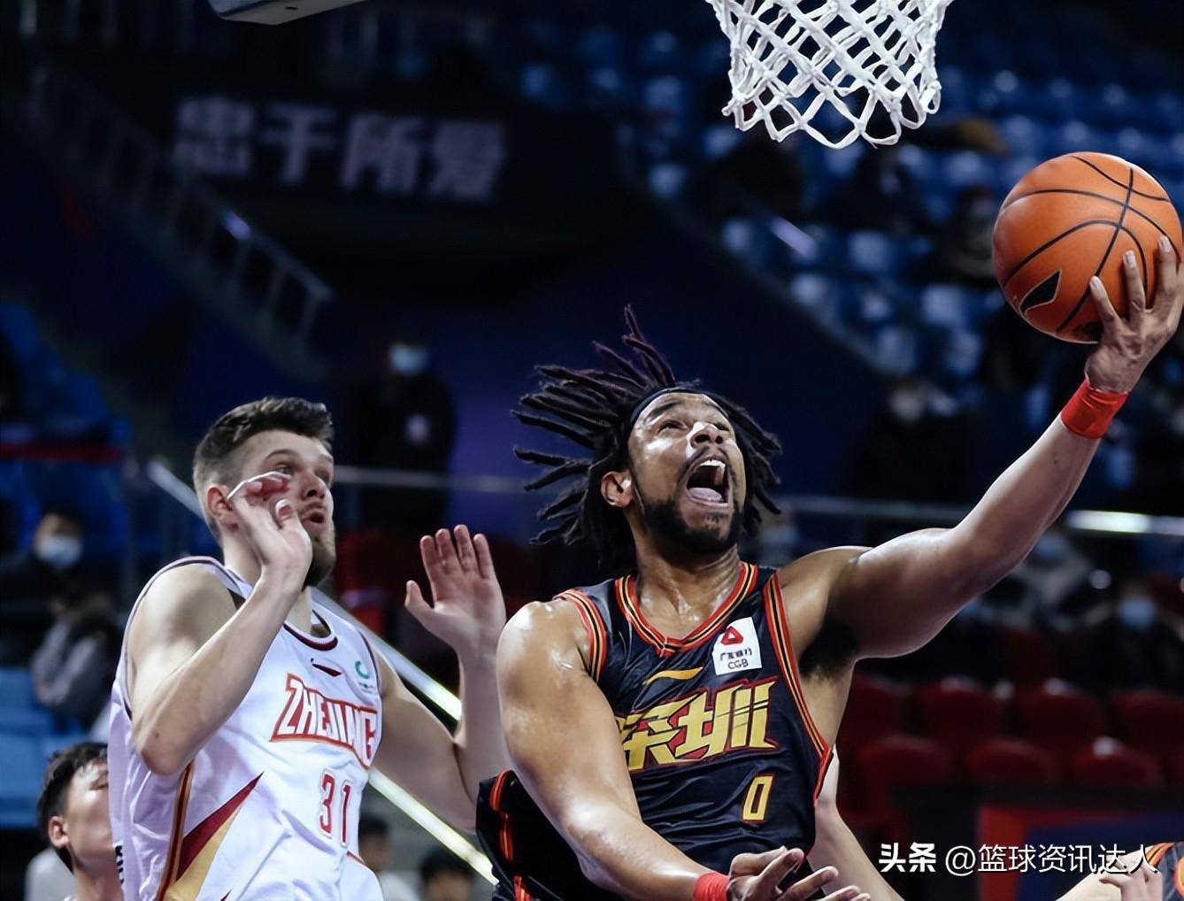 关于CBA季后赛今晨再迎强敌，里昂门线救险，主帅态度：话题不断，医务组通报恢复的信息