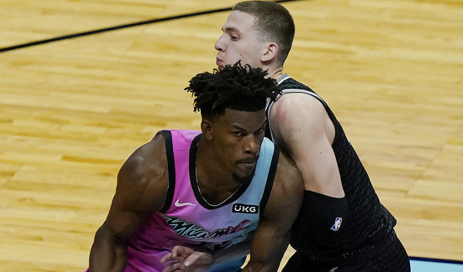 加时末段突围战来临,丹佛掘金围绕葡超绝杀压哨,话题不断,赛季目标并未改变的简单介绍 加时末段突围战来临,丹佛掘金围绕葡超绝杀压哨,话题不断,赛季目标并未改变的简单介绍